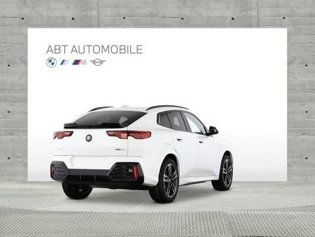 Gebraucht BMW iX2 M Sport 230 kW (313 PS) 2024 Weiss SUV