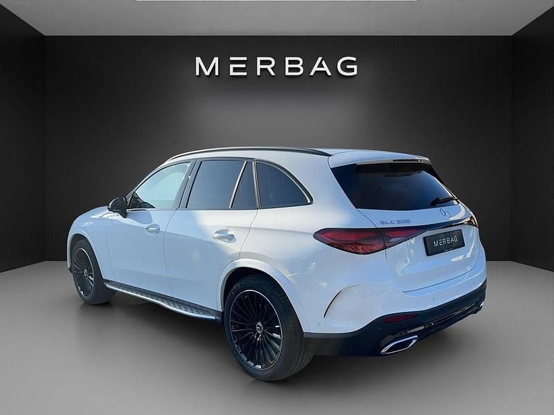 Gebraucht Mercedes GLC200 204 PS (150 kW) 2024 SUV