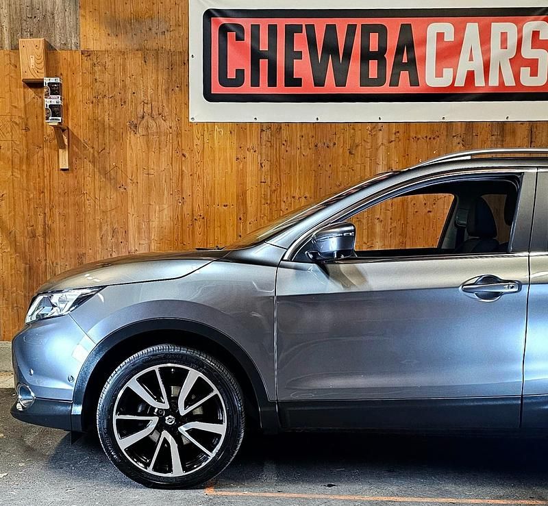 Gebraucht Nissan Qashqai Premium Edition 131 PS (96 kW) 2017 SUV