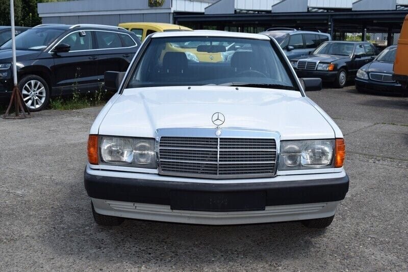 Gebraucht Mercedes 190 122 PS (89 kW) 1989 Limousine