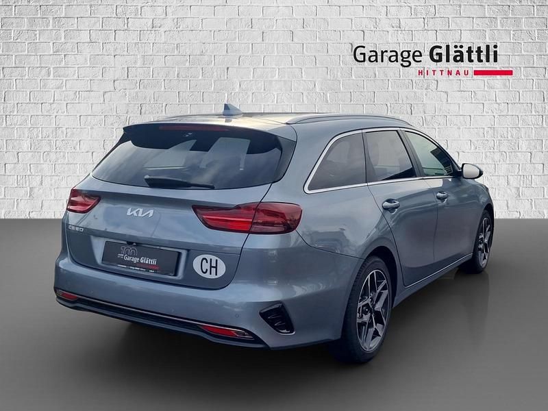 Gebraucht Kia Ceed Sportswagon 140 PS (102 kW) 2025 Grau Kombi