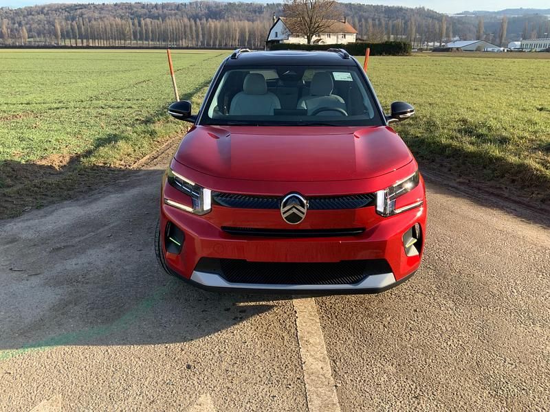 Neu Citroën C3 110 PS (80 kW) 2025 Bordeaux Limousine