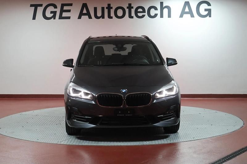 Gebraucht BMW 218 Active Tourer Sport Line 150 PS (110 kW) 2020 Van / Kleinbus