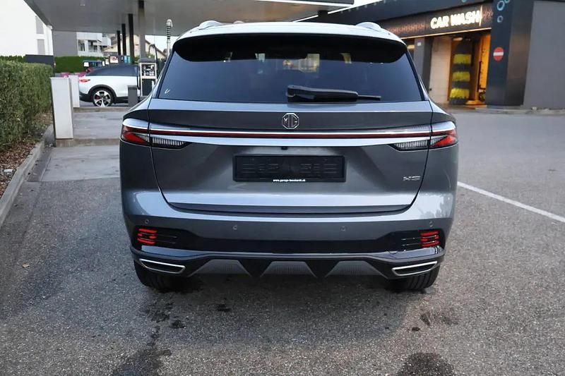 Neu MG HS Luxury 170 PS (125 kW) 2026 Gray SUV