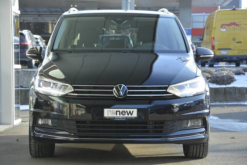 Gebraucht VW Touran Highline 150 PS (110 kW) 2024 Van / Kleinbus