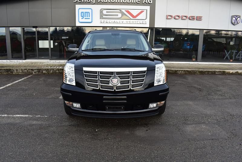 Schwarz Gebraucht 2007 Cadillac Escalade SUV | CHF 19’500 (Superpreis) - Bild 1/4