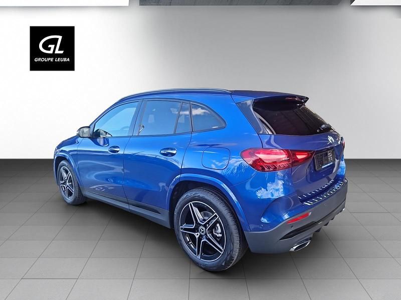 Gebraucht Mercedes GLA200 Night 163 PS (119 kW) 2025 Blau SUV
