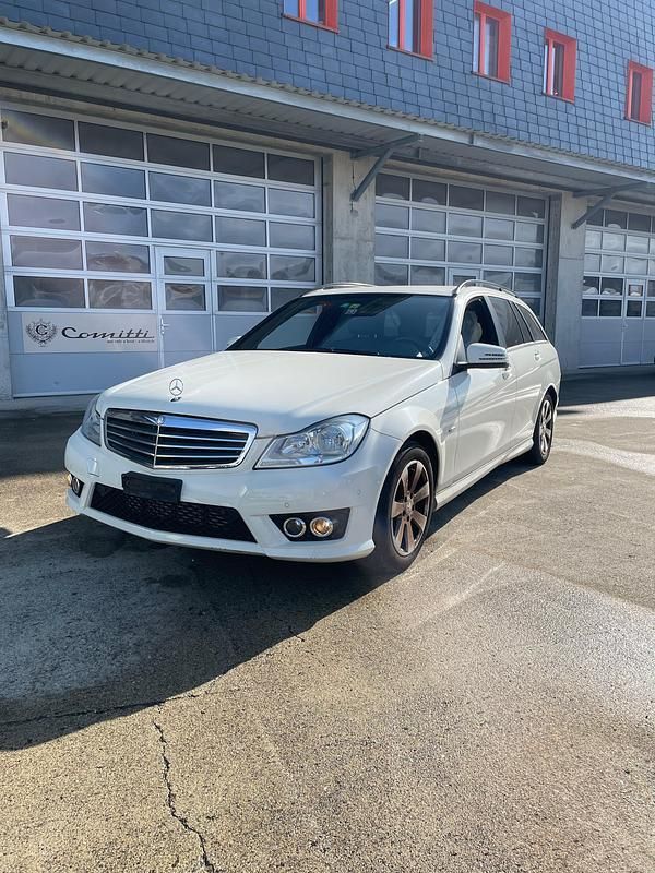 Gebraucht 2011 Mercedes C180 Avantgarde Kombi | CHF 9’999 (Fairer Preis) - Bild 1/4