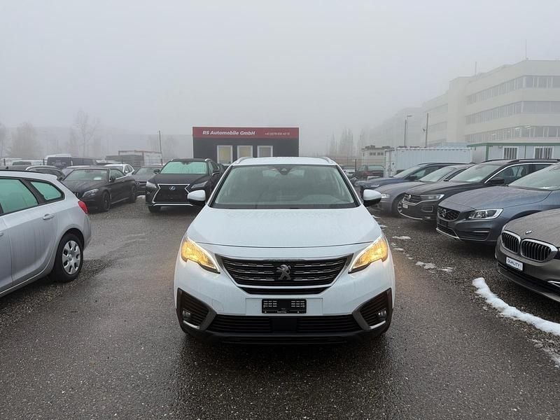 Gebraucht Peugeot 5008 Business-Line 130 PS (95 kW) 2019 SUV