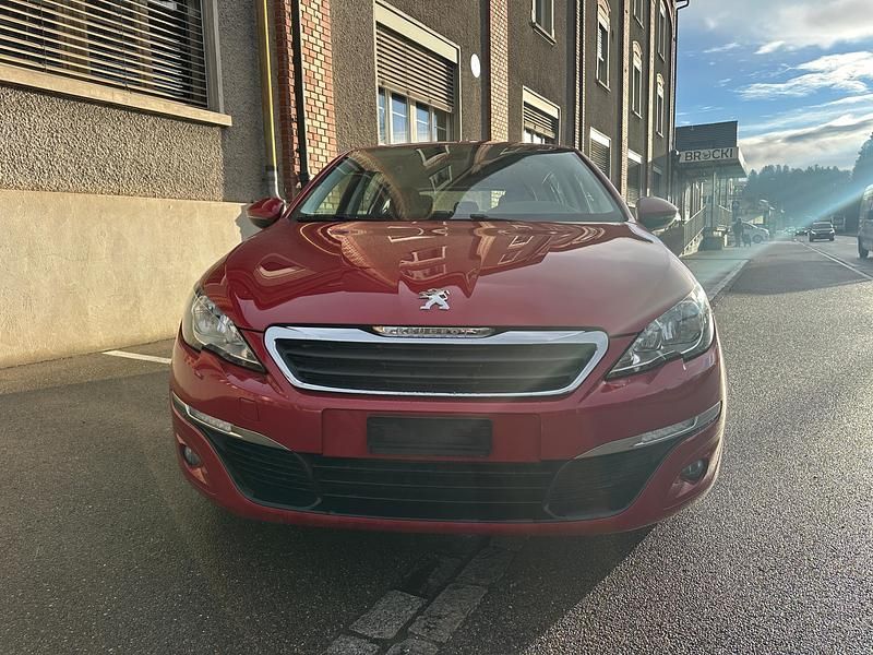 Gebraucht Peugeot 308 Allure 125 PS (91 kW) 2014