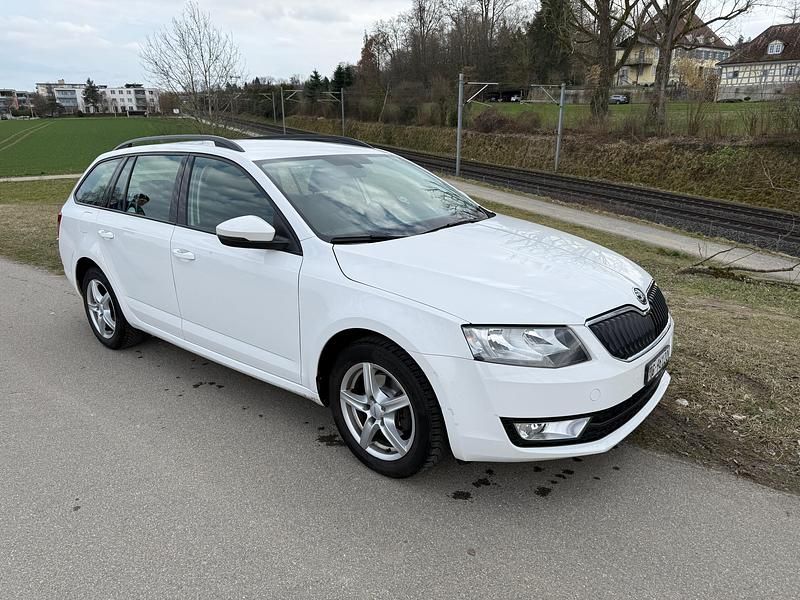 Gebraucht Skoda Octavia Ambition 140 PS (102 kW) 2013 Kombi
