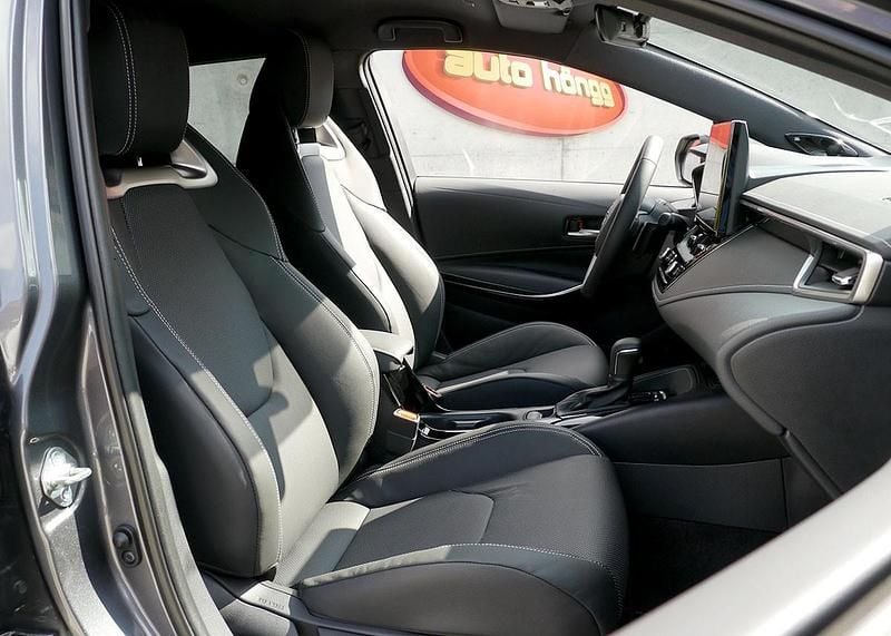 Neu Toyota Corolla Premium 178 PS (130 kW) 2025 Kombi