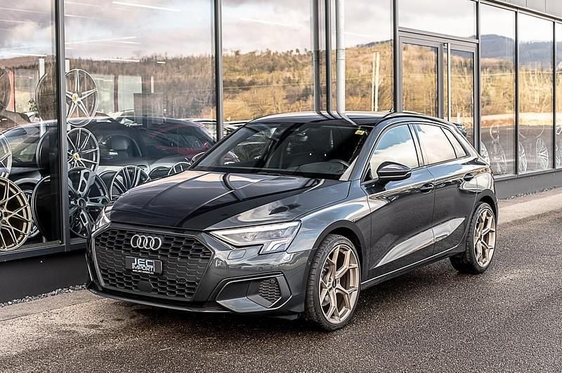 Gebraucht Audi A3 Sportback e-tron Attraction 150 PS (110 kW) 2021 Kleinwagen