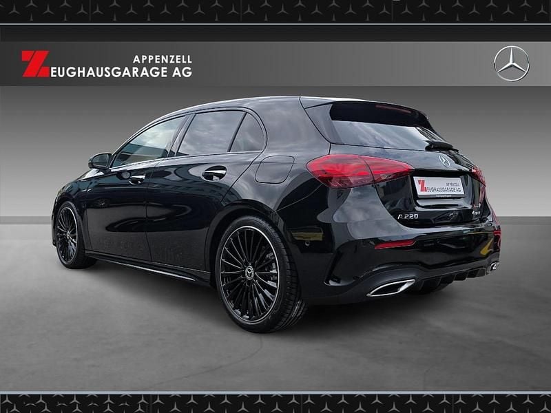 Neu Mercedes A220 190 PS (139 kW) 2025 Schwarz Limousine