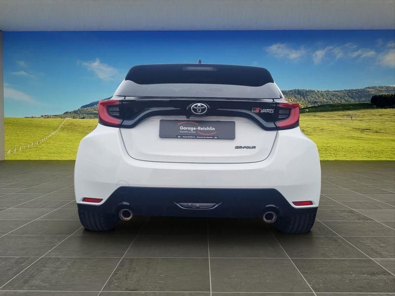 Gebraucht Toyota Yaris Sport 261 PS (191 kW) 2021 Weiss Kleinwagen