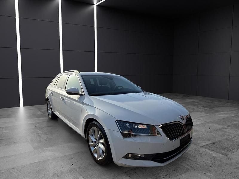 Gebraucht Skoda Superb Style 190 PS (139 kW) 2016 Kombi