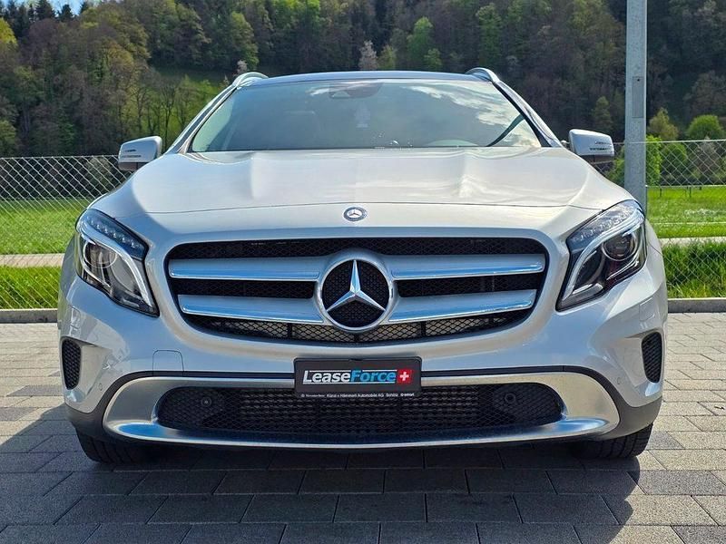 Gebraucht Mercedes GLA250 Urban 211 PS (155 kW) 2016 SUV