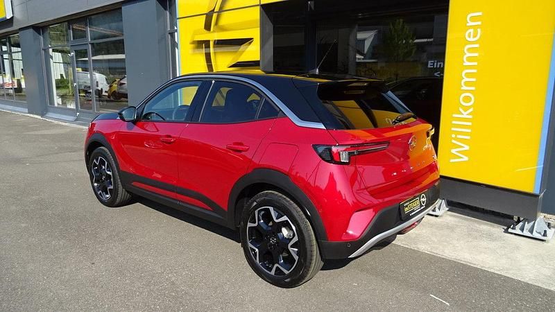Gebraucht Opel Mokka-e Ultimate 100 kW (136 PS) 2023 Rot SUV