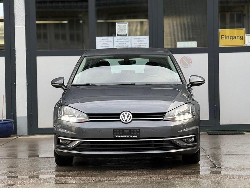 Gebraucht VW Golf Comfortline 150 PS (110 kW) 2017 Limousine