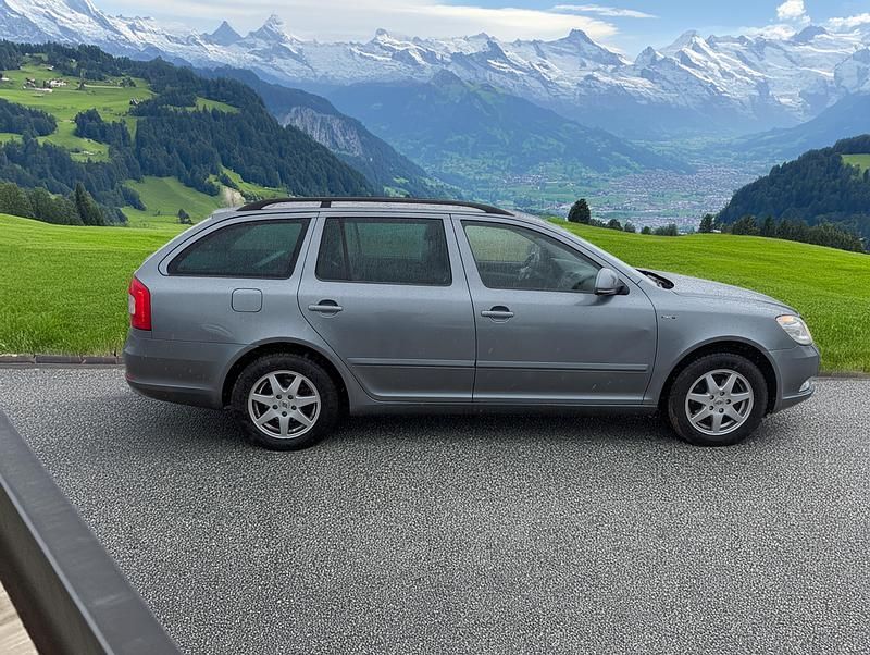 Gebraucht Skoda Octavia 140 PS (102 kW) 2013 Kombi