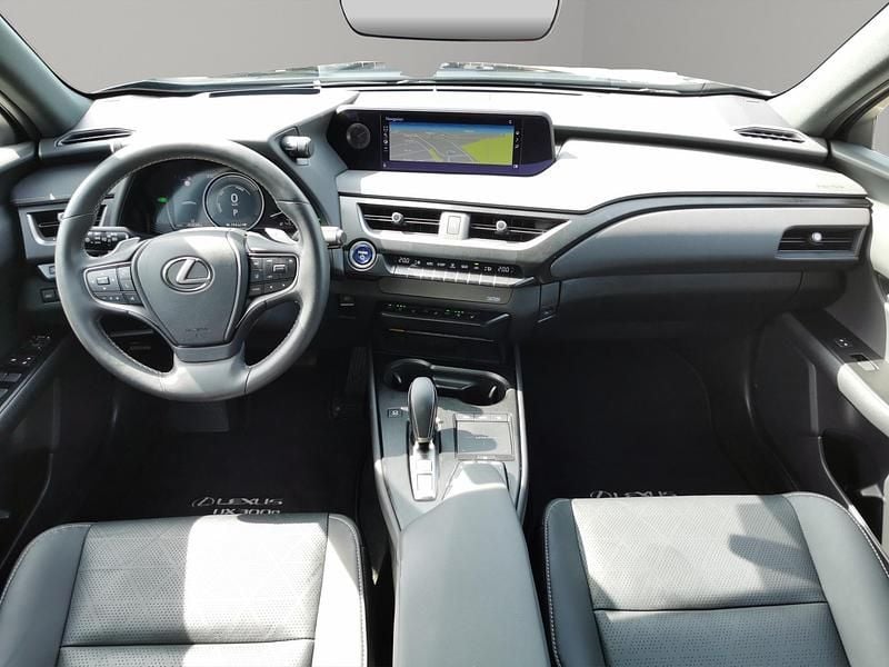 Gebraucht Lexus UX 300e 150 kW (204 PS) 2022 Schwarz SUV