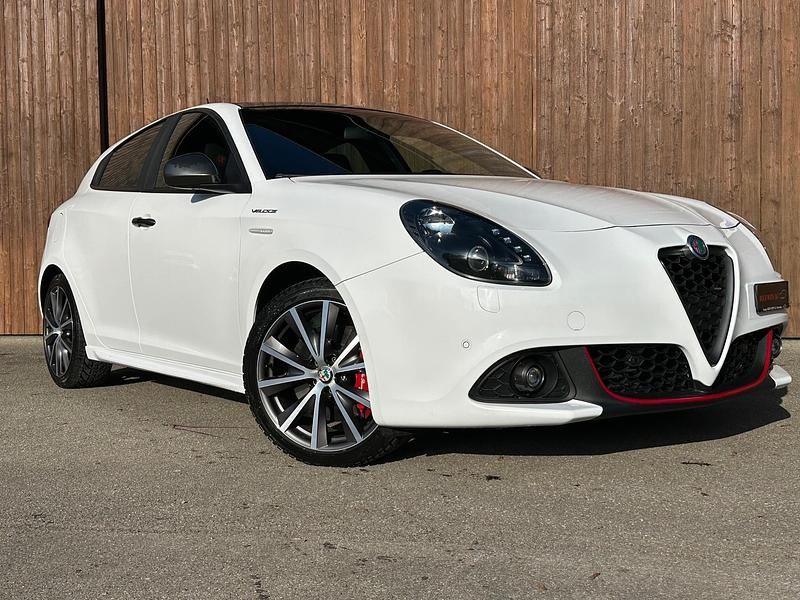 Gebraucht 2016 Alfa Romeo Giulietta Veloce Kleinwagen | CHF 20’500 (Teuer) - Bild 1/4