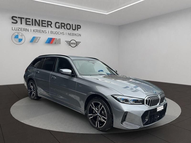 Gebraucht BMW 330e M Sport 292 PS (214 kW) 2025 Grau Limousine