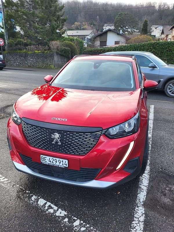 Gebraucht Peugeot 2008 Allure 130 PS (95 kW) 2021 SUV