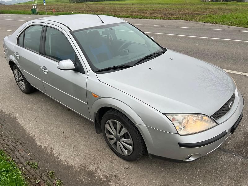 Gebraucht Ford Mondeo 130 PS (95 kW) 2003