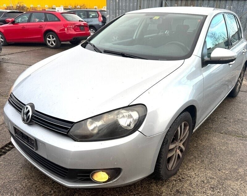 Gebraucht 2010 VW Golf VI Comfortline Kleinwagen | CHF 2’900 - Bild 1/4