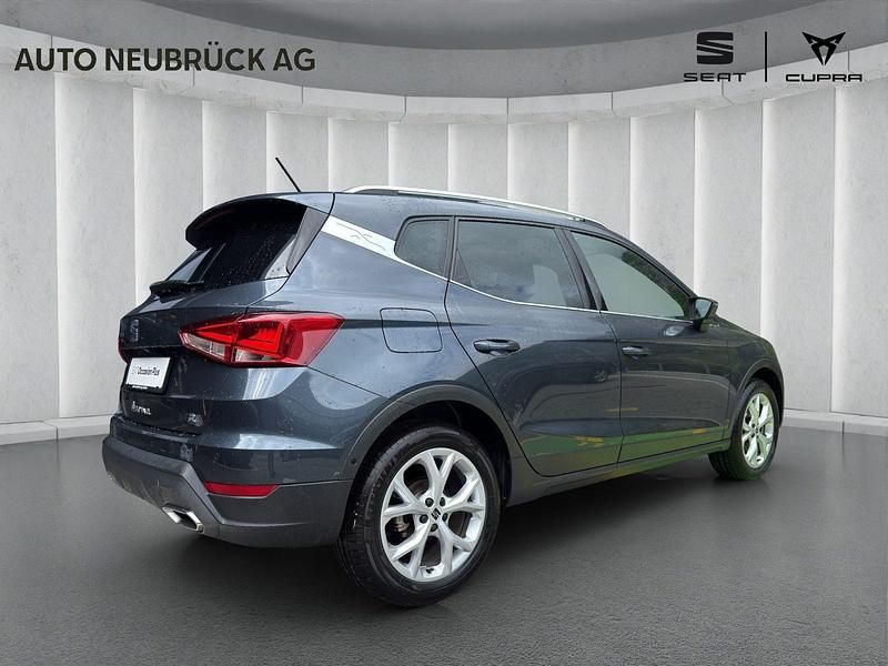 Gebraucht Seat Arona FR 150 PS (110 kW) 2024 Grau SUV