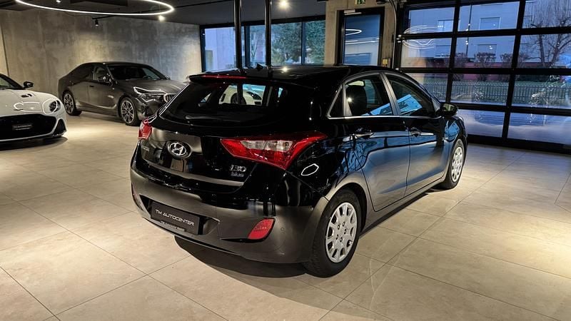 Gebraucht Hyundai i30 Edition 128 PS (94 kW) 2013