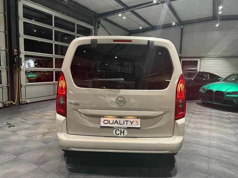 Gebraucht Opel Combo Life Essentia 131 PS (96 kW) 2020