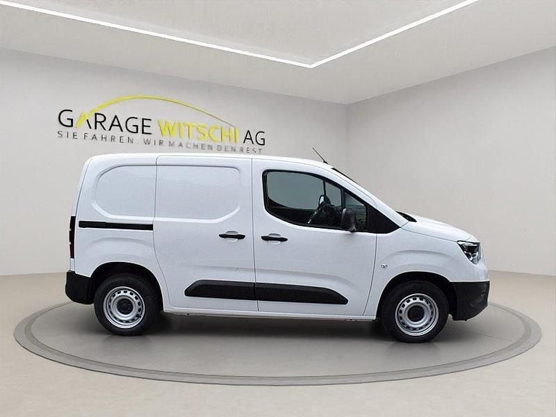 Gebraucht Opel Combo S 102 PS (75 kW) 2023 Weiss Van / Kleinbus