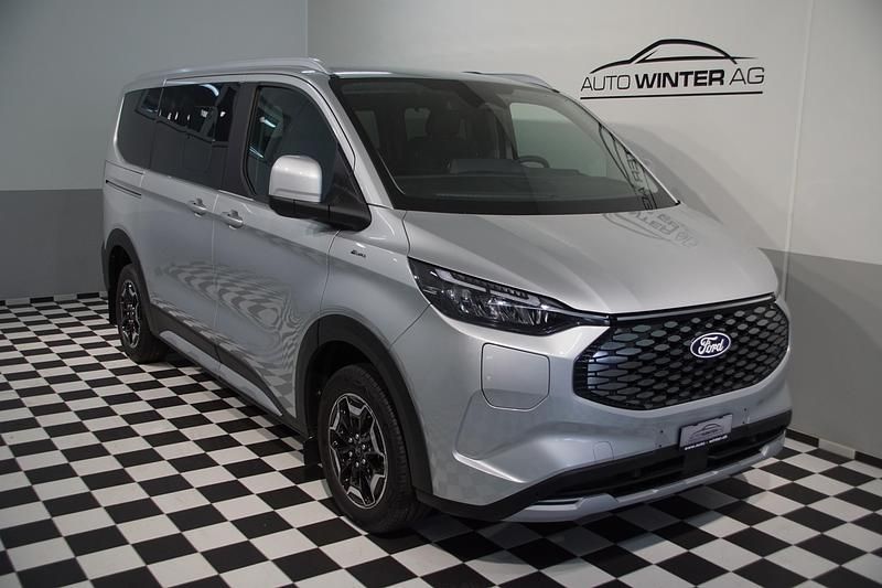 Neu Ford Tourneo Active 160 kW (218 PS) 2025