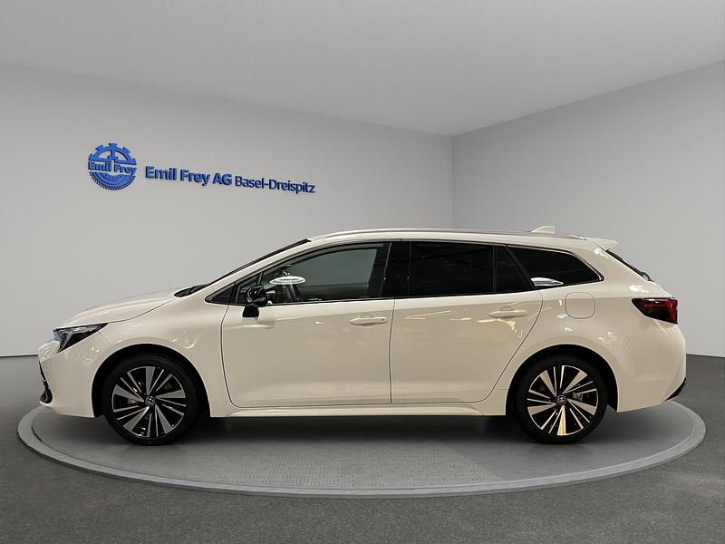 Neu Toyota Corolla Trend 178 PS (130 kW) 2025 Weiss Kombi