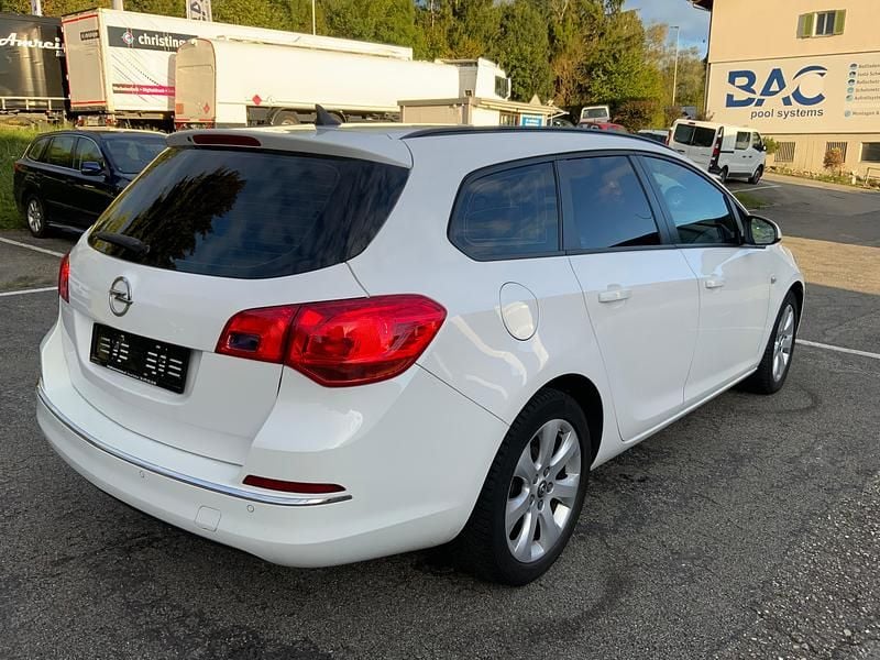 Gebraucht Opel Astra drive 136 PS (100 kW) 2015