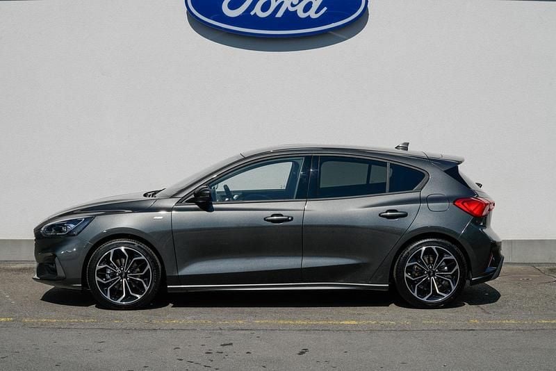 Gebraucht Ford Focus ST-Line 125 PS (91 kW) 2020 Grau Limousine