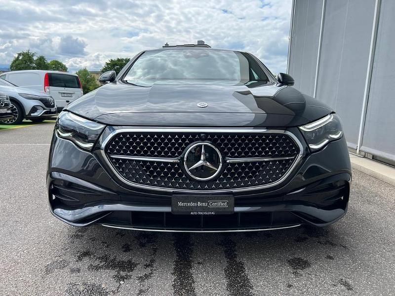 Gebraucht Mercedes E400 AMG line 381 PS (280 kW) 2023 Grau Limousine