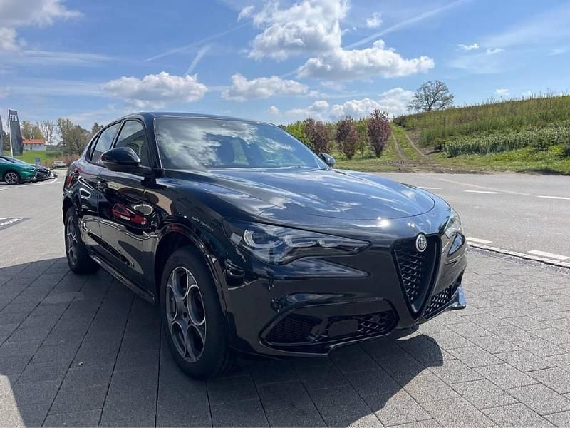 Gebraucht Alfa Romeo Stelvio Sprint 280 PS (205 kW) 2024 Schwarz SUV