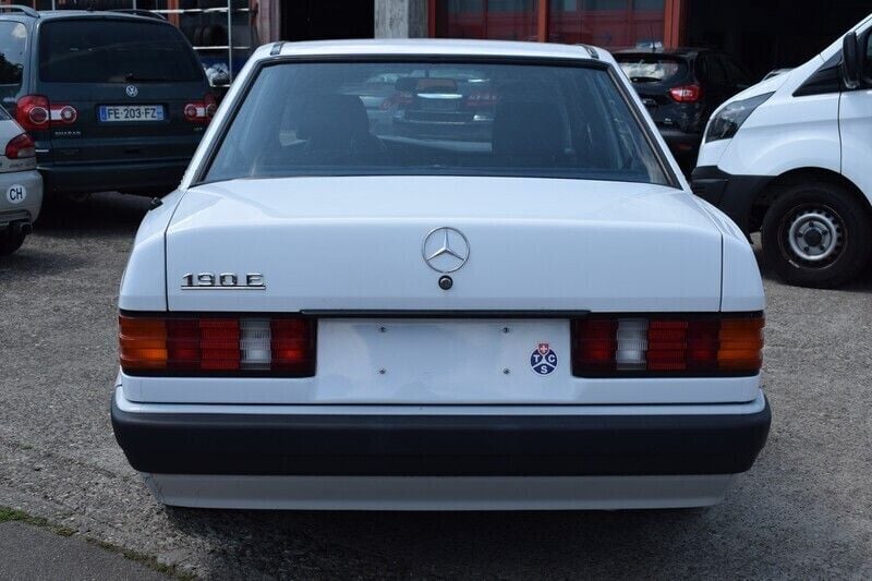 Gebraucht Mercedes 190 122 PS (89 kW) 1989 Limousine