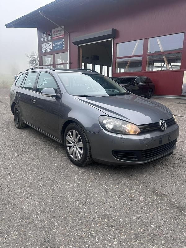 Gebraucht 2011 VW Golf VI Team Kombi | CHF 1’900 - Bild 1/4