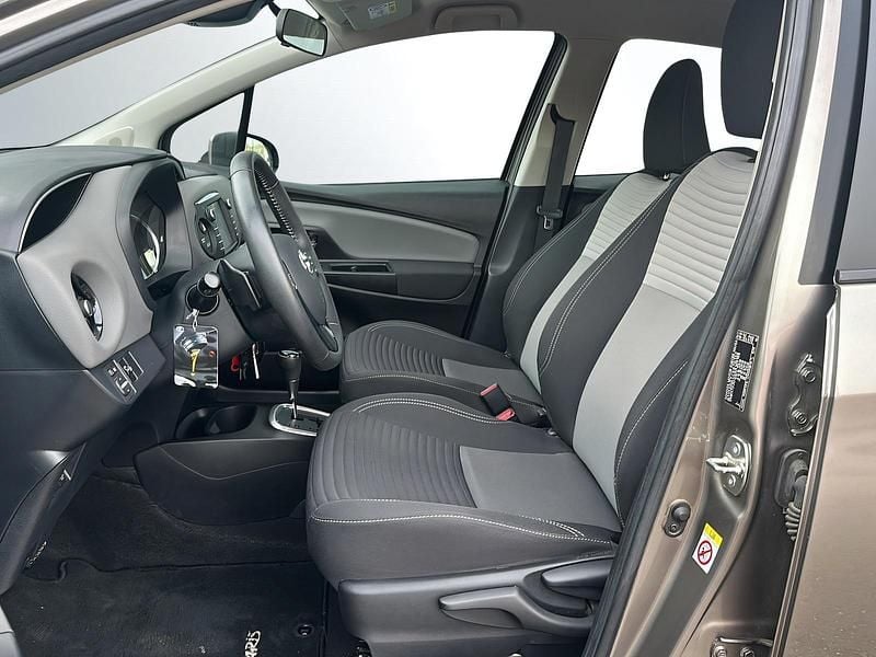 Gebraucht Toyota Yaris Comfort 112 PS (82 kW) 2019 Braun Limousine