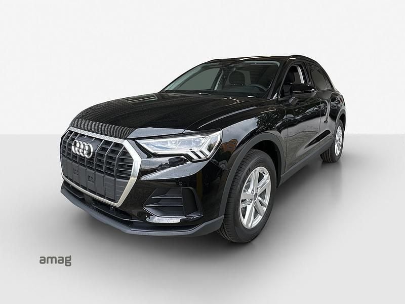 Mythosschwarz metallic Neu 2025 Audi Q3 Attraction SUV | CHF 36’990 (Superpreis) - Bild 1/4