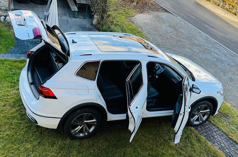 Gebraucht VW Tiguan Allspace R-line 200 PS (147 kW) 2024 SUV