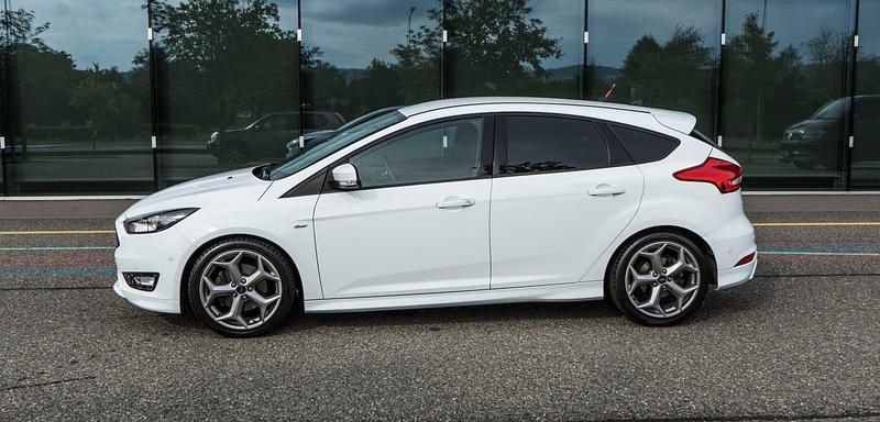 Gebraucht Ford Focus ST-Line 150 PS (110 kW) 2017