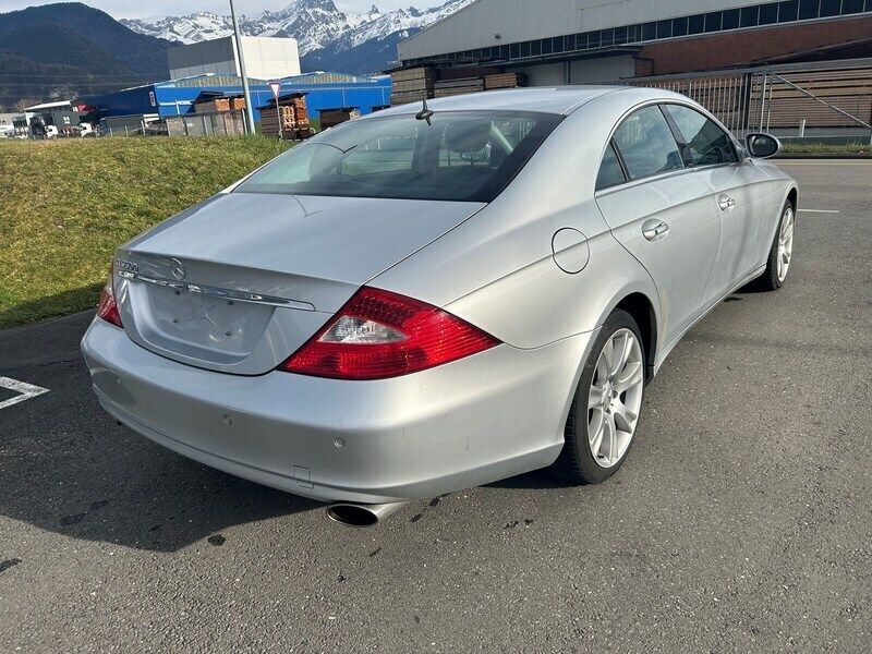 Gebraucht Mercedes CLS500 306 PS (225 kW) 2004