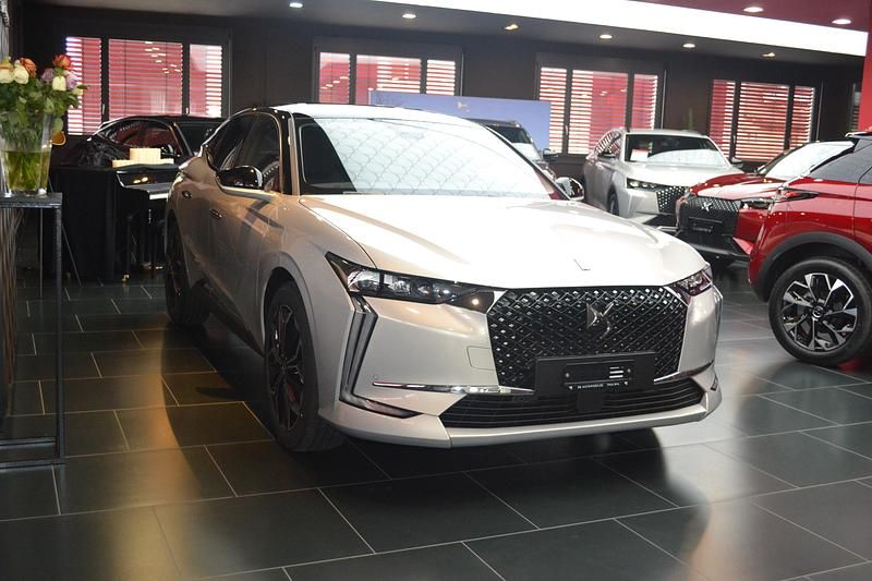 Gebraucht DS Automobiles DS4 145 PS (106 kW) 2024 Grau Kombi