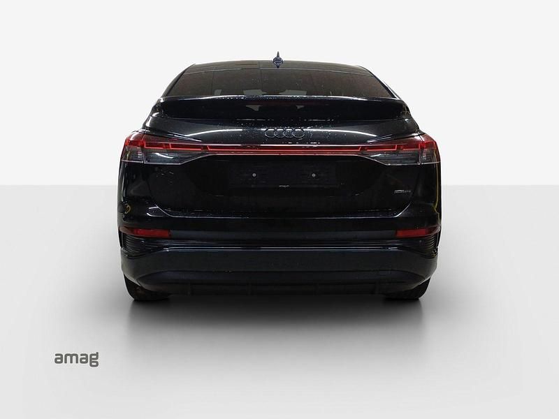 Gebraucht Audi Q4 e-tron Ambiente 250 kW (340 PS) 2024 Mythosschwarz metallic SUV