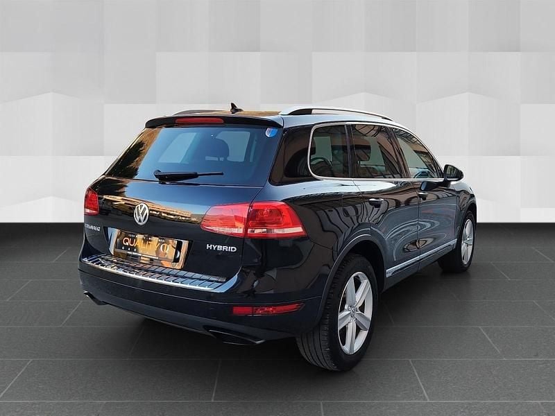 Gebraucht VW Touareg 333 PS (244 kW) 2011 SUV
